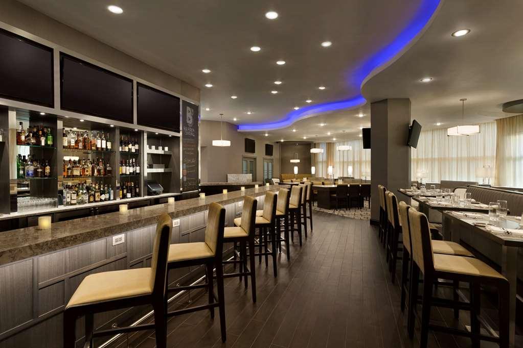 Hilton Meadowlands Hotel East Rutherford Restaurant photo